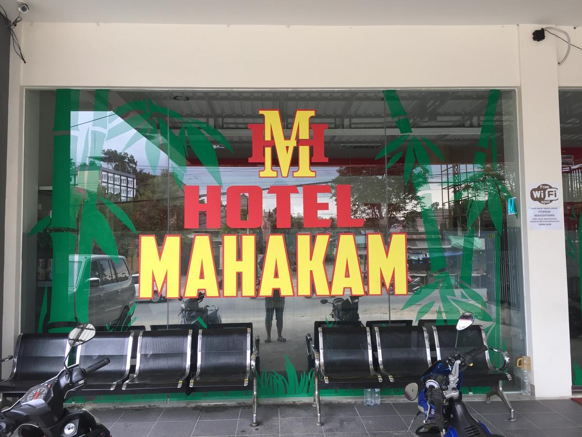 Hotel Mahakam Samarinda Bagian luar foto